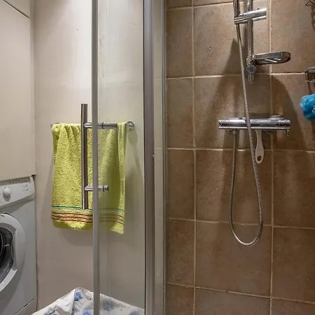 Les Rives De La Faviere Appartement *